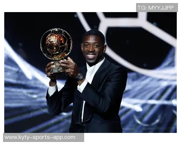 2025年足球球星官方排名揭晓 前十名球员实力分析与争议解析 2025年足球球星官方排名揭晓 前十名球员实力分析与争议解析