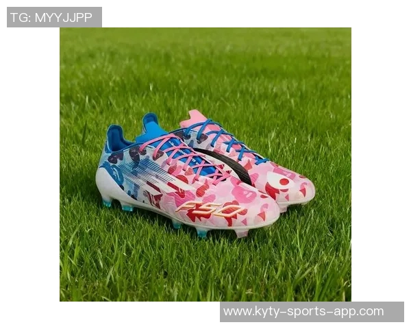 2025年男款大牌足球鞋推荐与购买指南 助你提升球场表现 2025年男款大牌足球鞋推荐与购买指南 助你提升球场表现